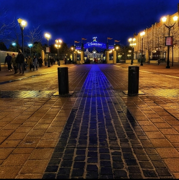 Meet your posher - Picture 3 of 8